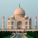 आगरा: Top Places to Visit in Agra in Hindi, Best Time to Visit Agra in Hindi and How to Reach Agra in Hindi