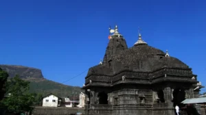 Trimbakeshwar Temple: गौतम ऋषि के निवेदन पर भगवान् शिव यहाँ शिवलिंग रूप में विराजमान हो जाए