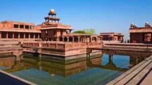 फतेहपुर सिकरी: Top Places, Timings And How to Reach Fatehpur Sikri