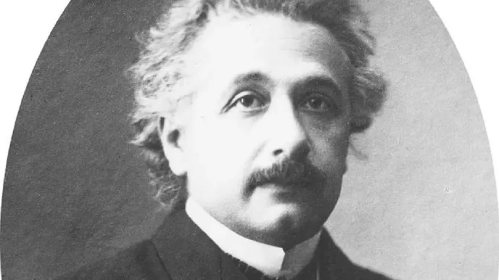 Short Biography of Albert Einstein