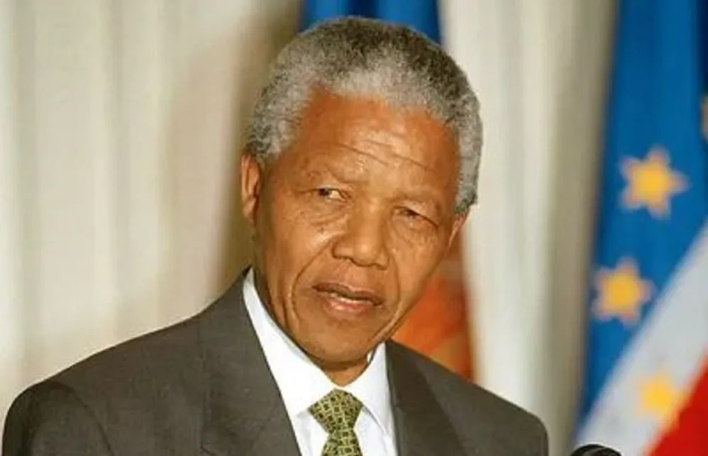 Short Biography Of Nelson Mandela