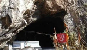 Vaishno Devi Gufa- जानिये वैष्णो देवी गुफा का रहस्य एवं इतिहास