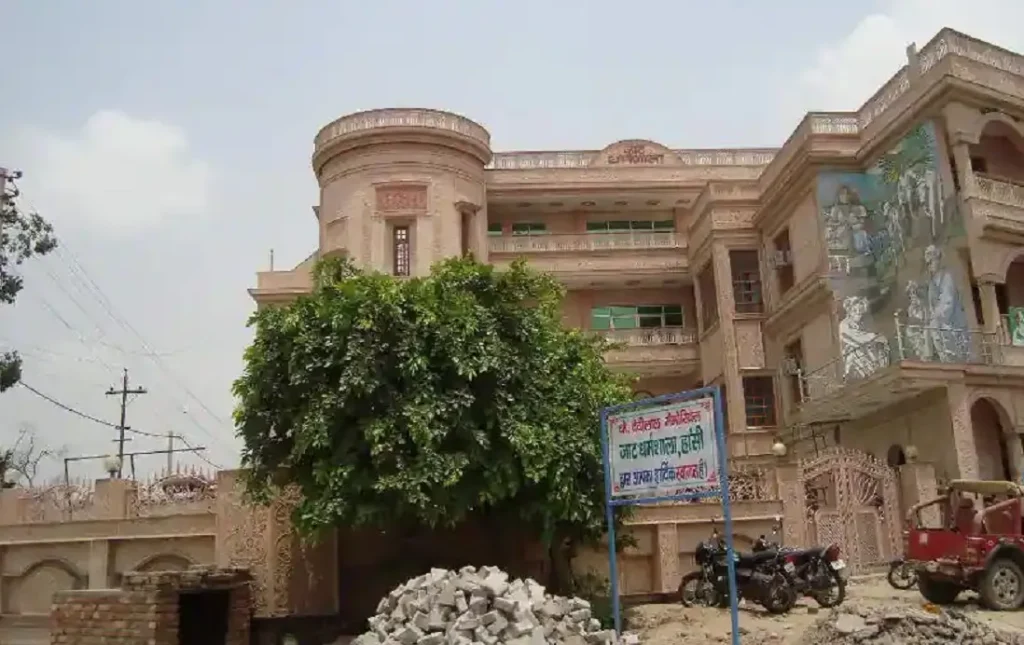 Dharamshala in Hisar near Bus Stand